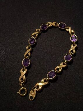 Vintage Avon Gold Tone XO Hugs & Kisses Purple Faux Amethyst Link Bracelet